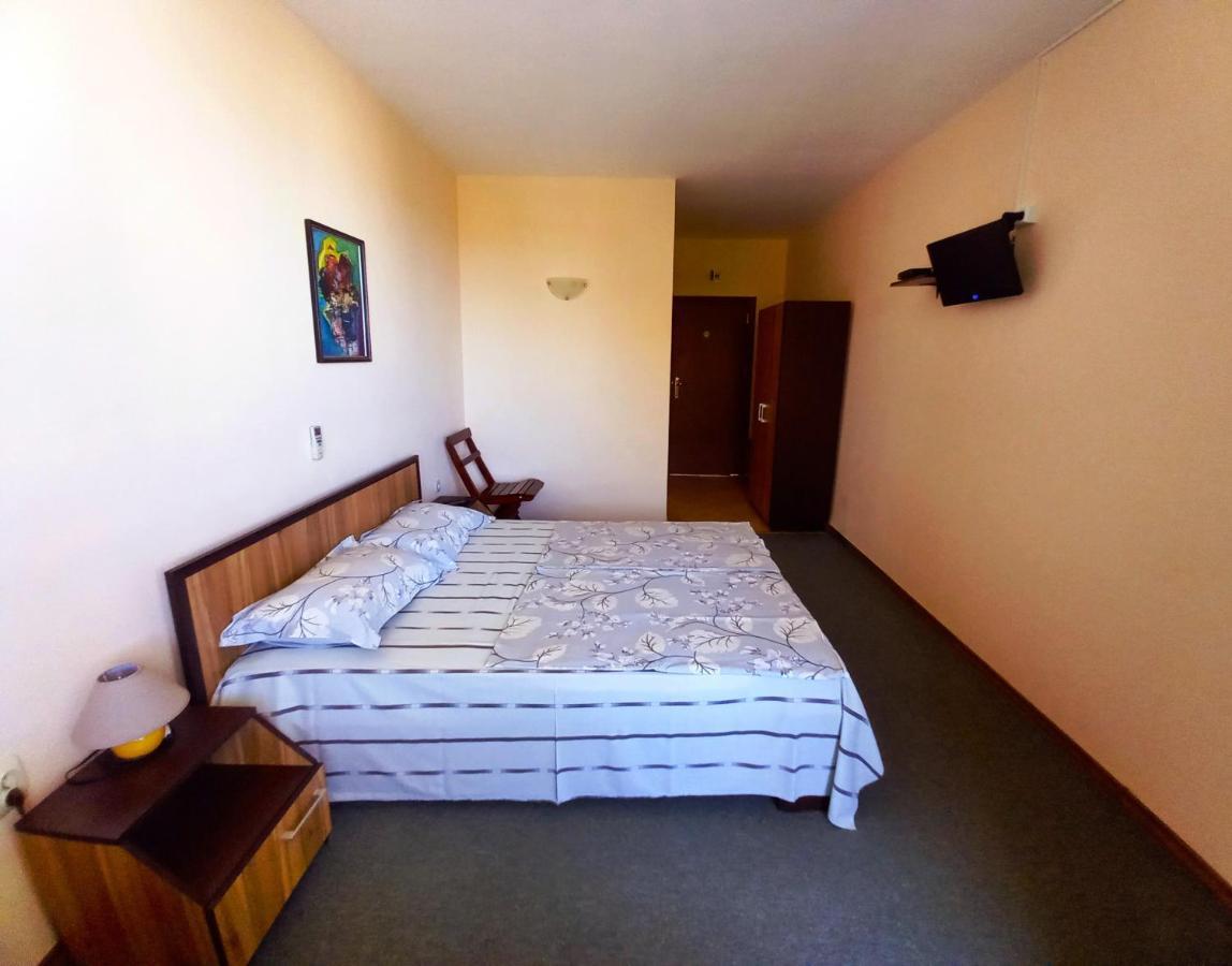 Family Hotel Amore Byala  Ngoại thất bức ảnh