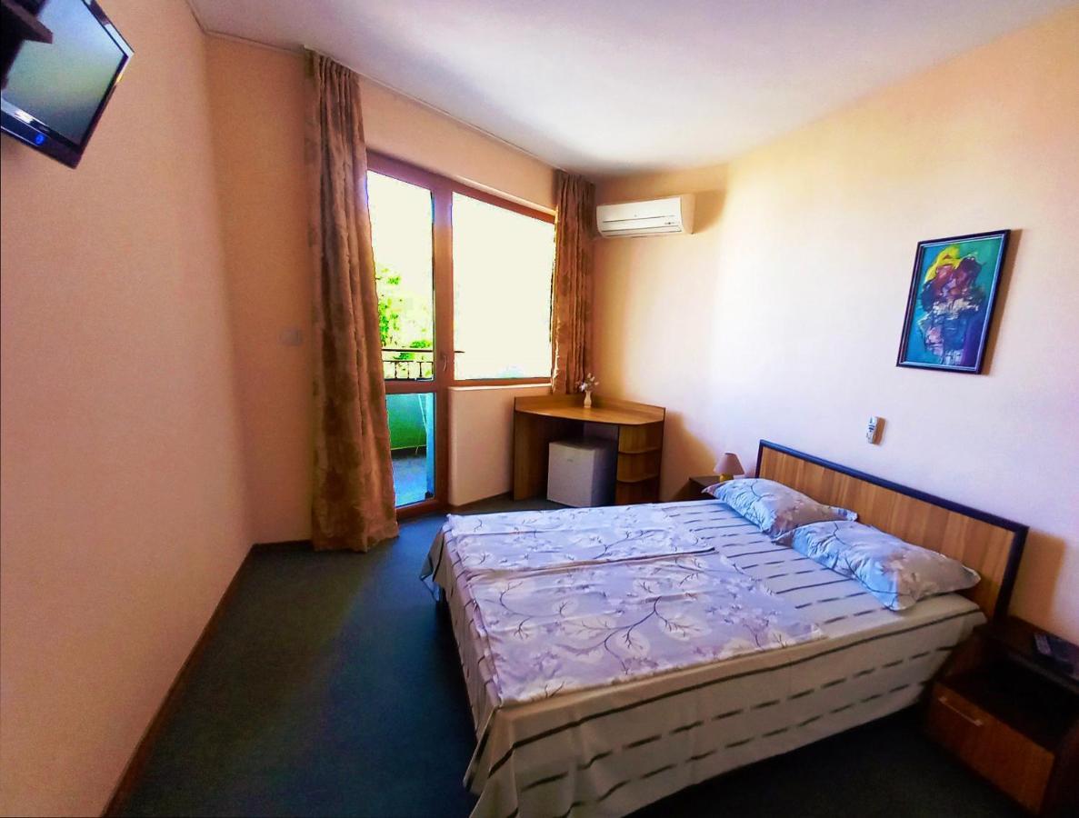 Family Hotel Amore Byala  Ngoại thất bức ảnh
