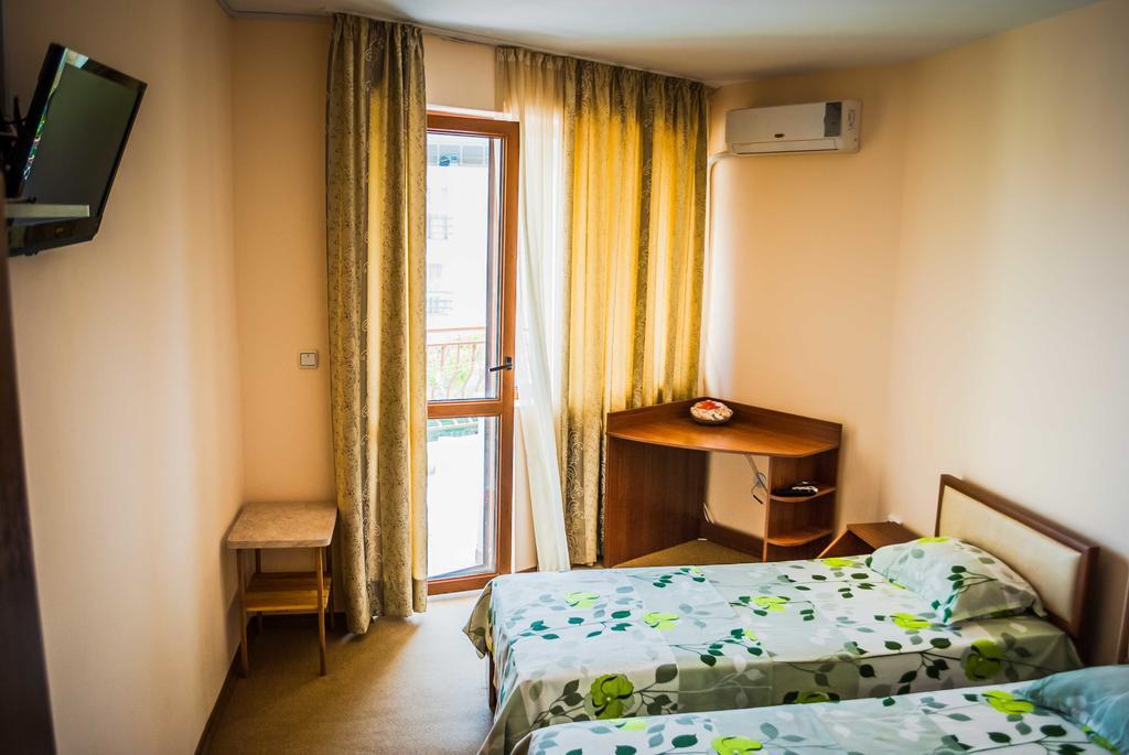 Family Hotel Amore Byala  Ngoại thất bức ảnh