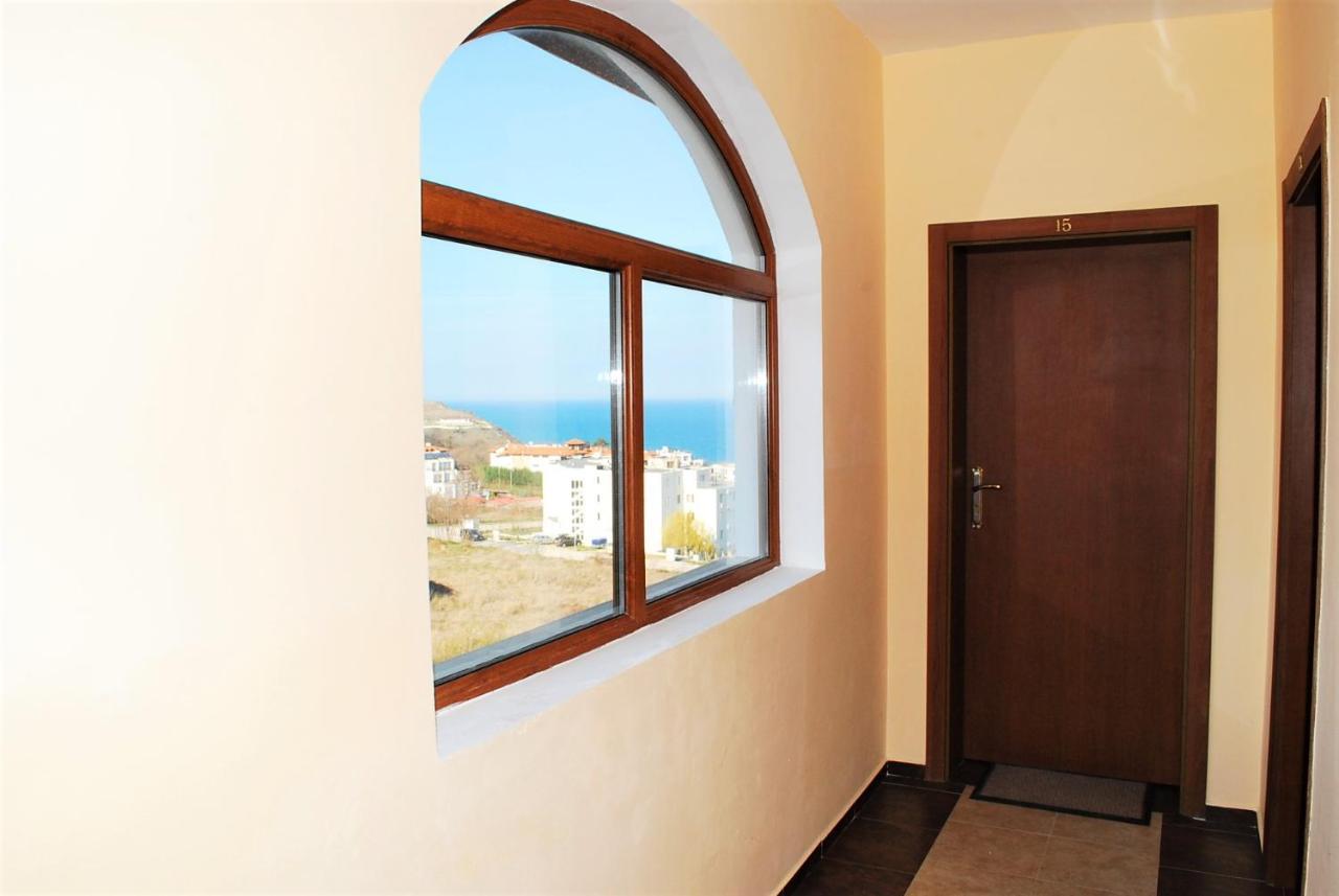 Family Hotel Amore Byala  Ngoại thất bức ảnh